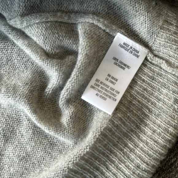 Theory Adrianna Feather Weight Cashmere Sweater V-Neck Heather Gray - M - Picture 8 of 10